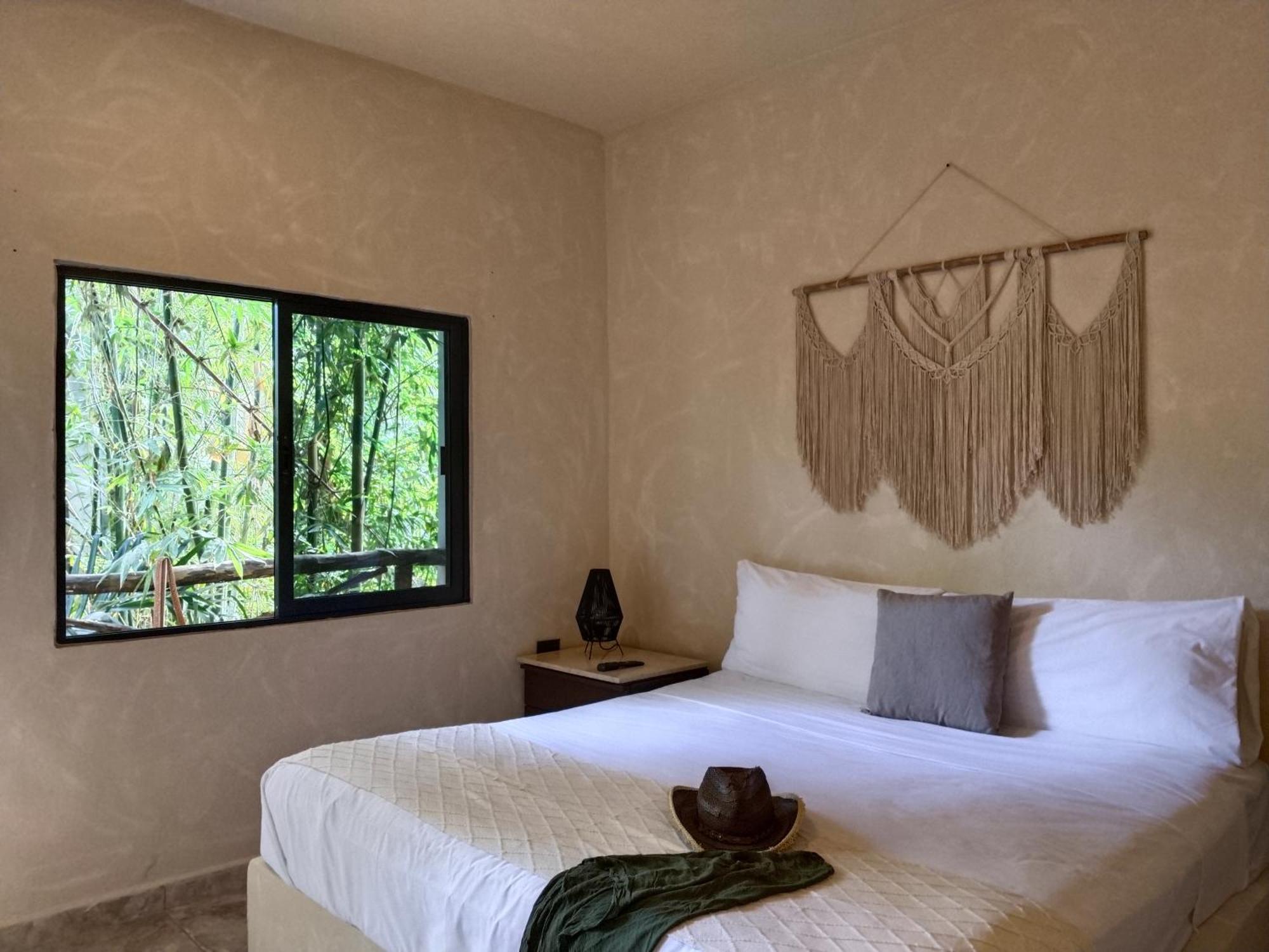 Casa Lupita Hotel Tulum Pueblo Buitenkant foto
